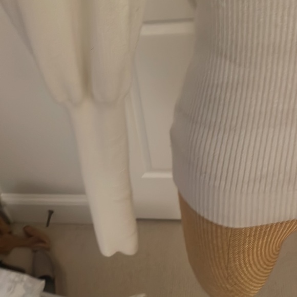 Zara White Sweater with gold buttons - Picture 7 of 9